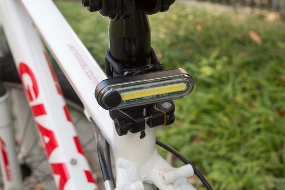 Επαναφορτιζόμενη μπαταρία ελαφρύ οπίσθιο μπροστινό ελαφρύ 100% Bightness λίθιου ποδηλάτων