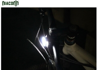 Επανακαταλογηστέο οδηγημένο φως ποδηλάτων ασφάλειας που τίθεται με το ελαφρύ και μπροστινό φως ουρών